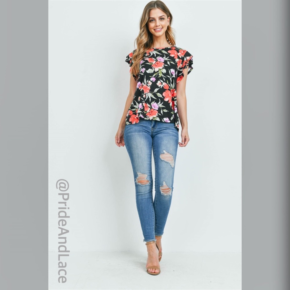 LAST 2️⃣ PAINTERLY FLORAL PRINT CAP SLEEVE TOP - Picture 5 of 5